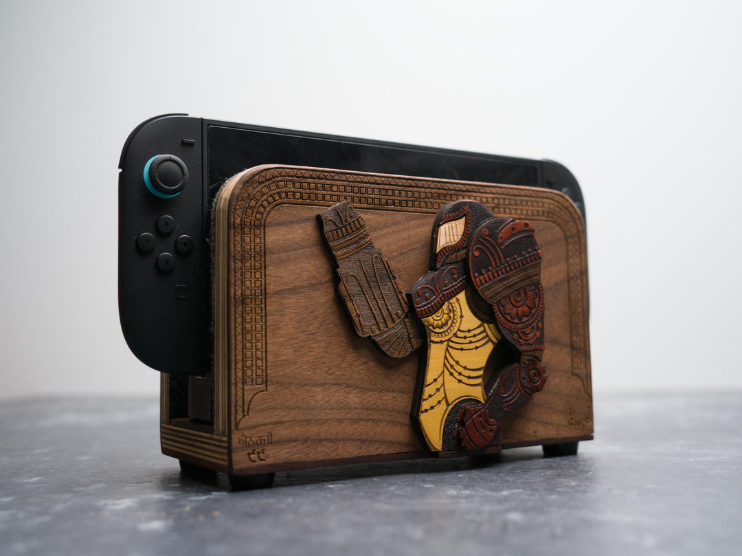 Wooden Henna / Mehndi Samus Metroid Nintendo Switch 2 Dock Sleeve